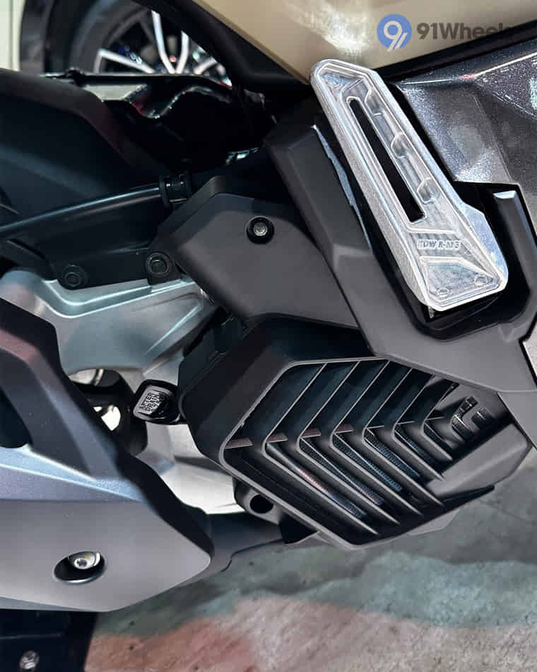 Stands & Utility - 4 Stands & Utility - 4