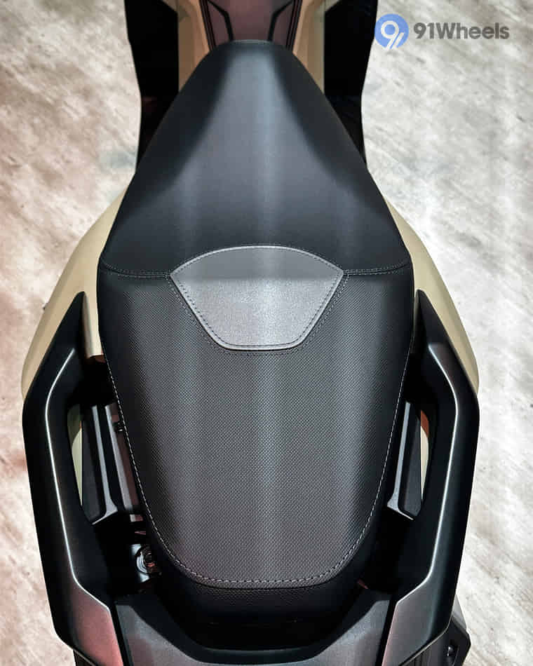 Seat & Storage - 1 Seat & Storage - 1