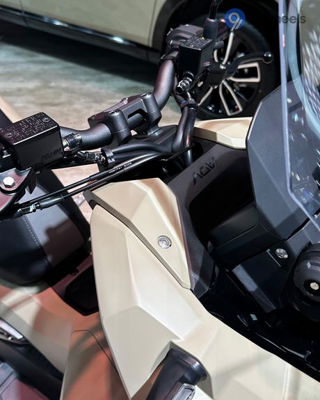 ADV 160 Handlebar