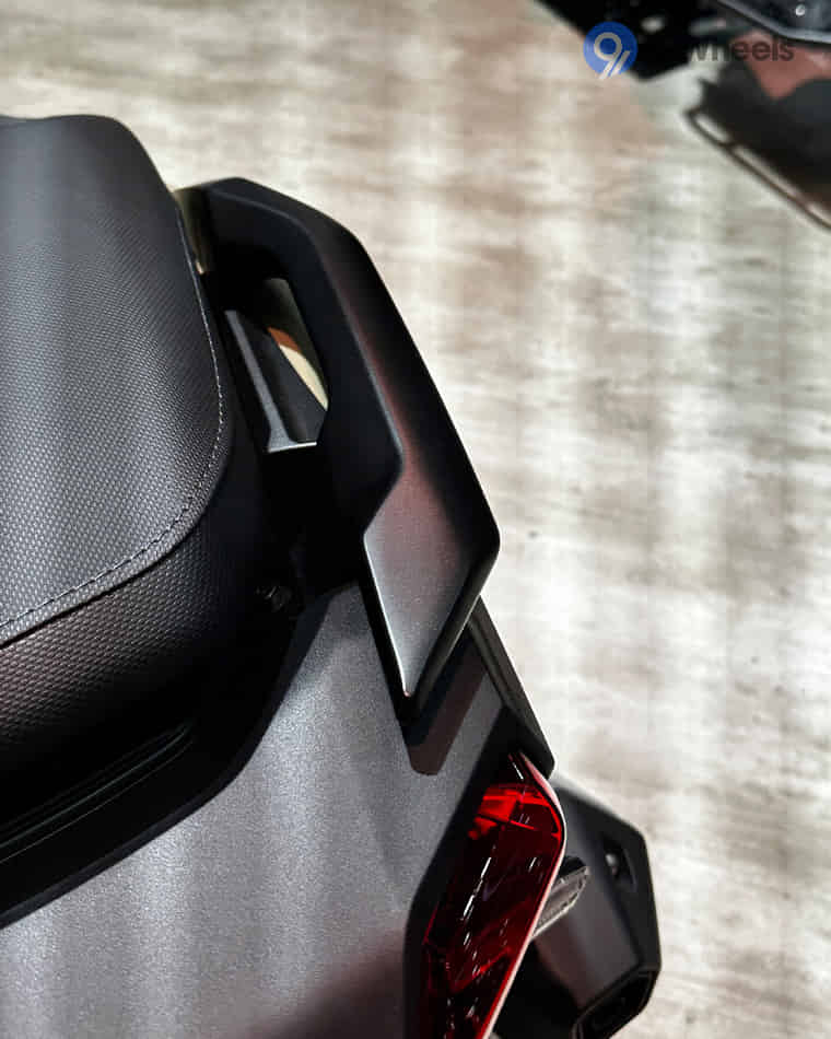 Seat & Storage - 2 Seat & Storage - 2