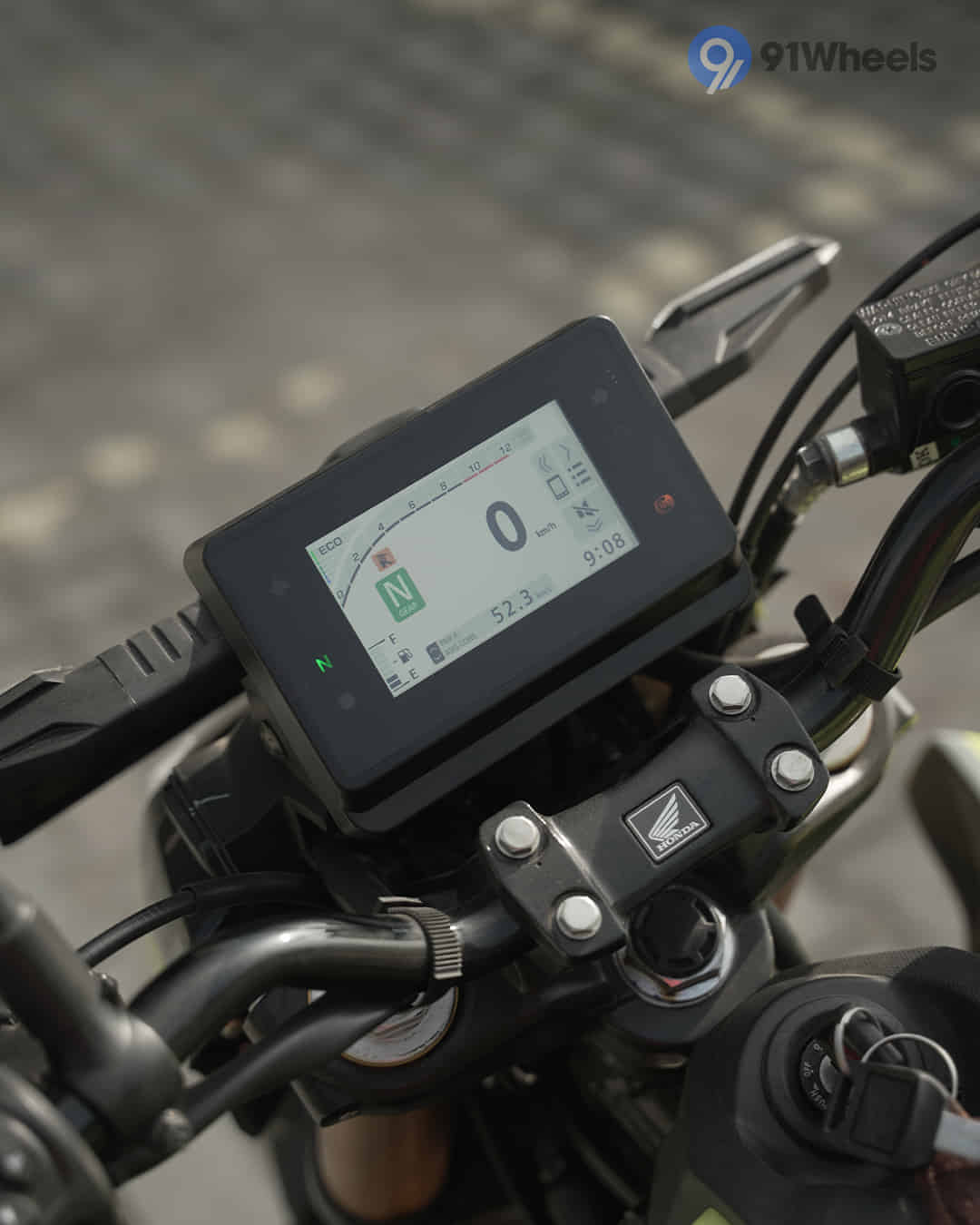 TFT / Instrument Cluster