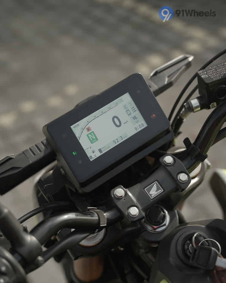 Handlebar & Console Area - 1