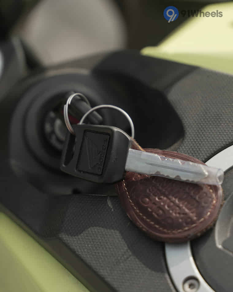 Handlebar & Console Area - 50