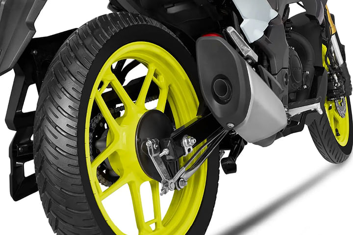 Honda CB 125 Hornet Rear Tyre