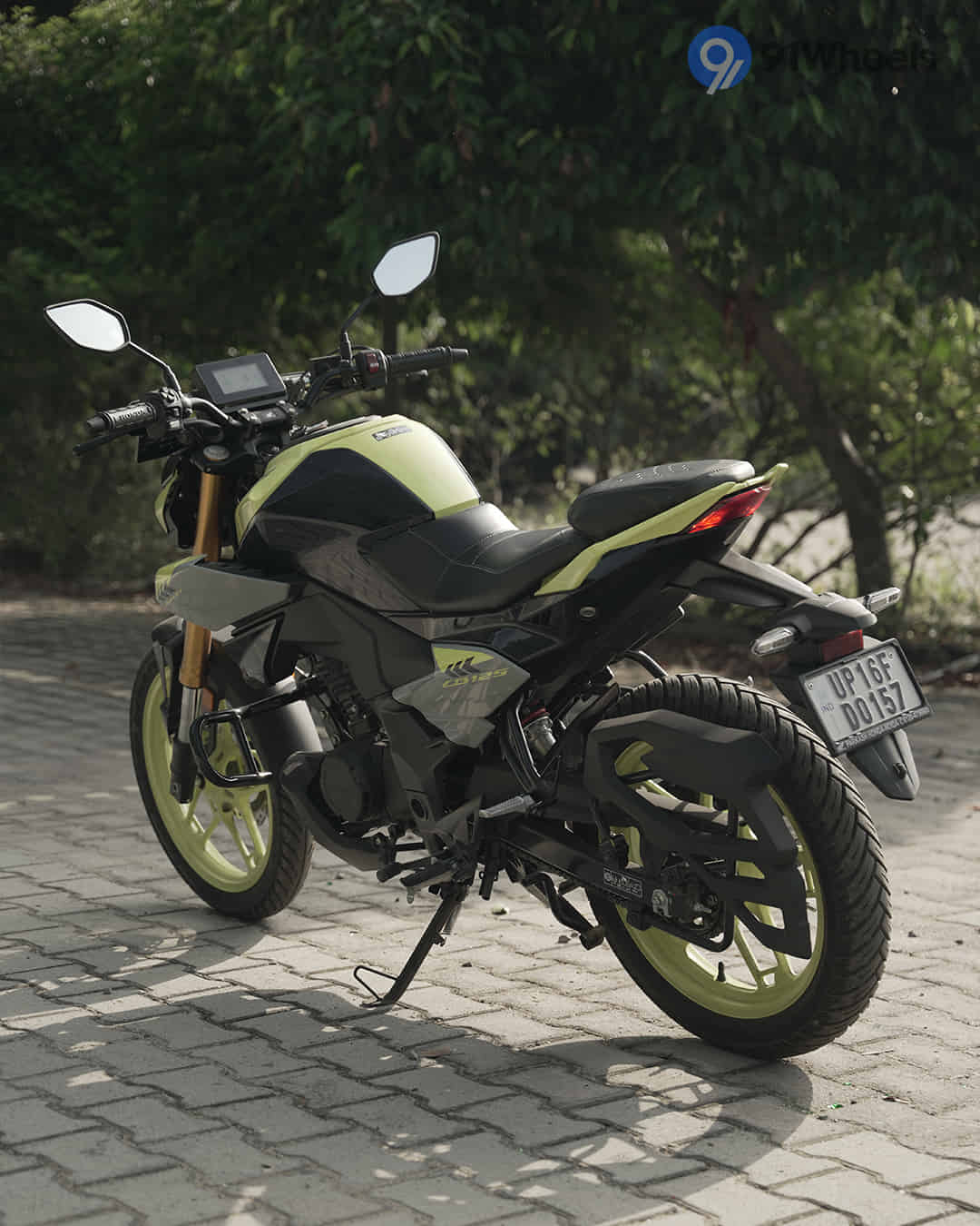 Left Rear Three Quarter