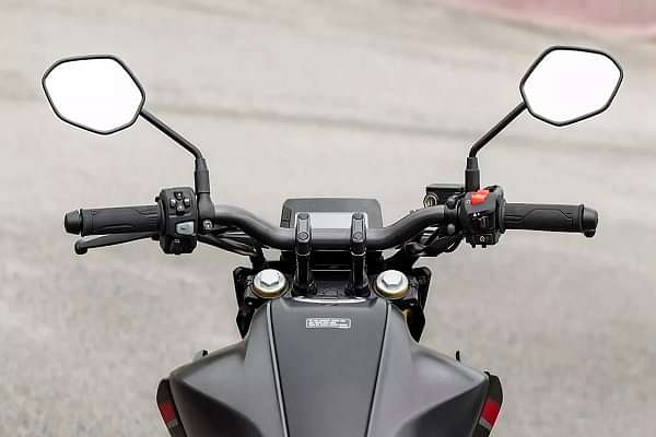 Honda CB300F View for rider