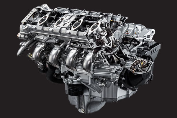 Honda CBR1000RR-R 2021-2024 Engine From Right