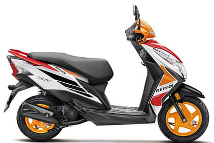 Honda Dio 125 Smart 3D Right Side View