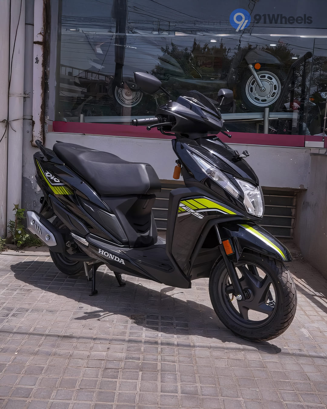 360° View Shots - 12 360° View Shots - 12