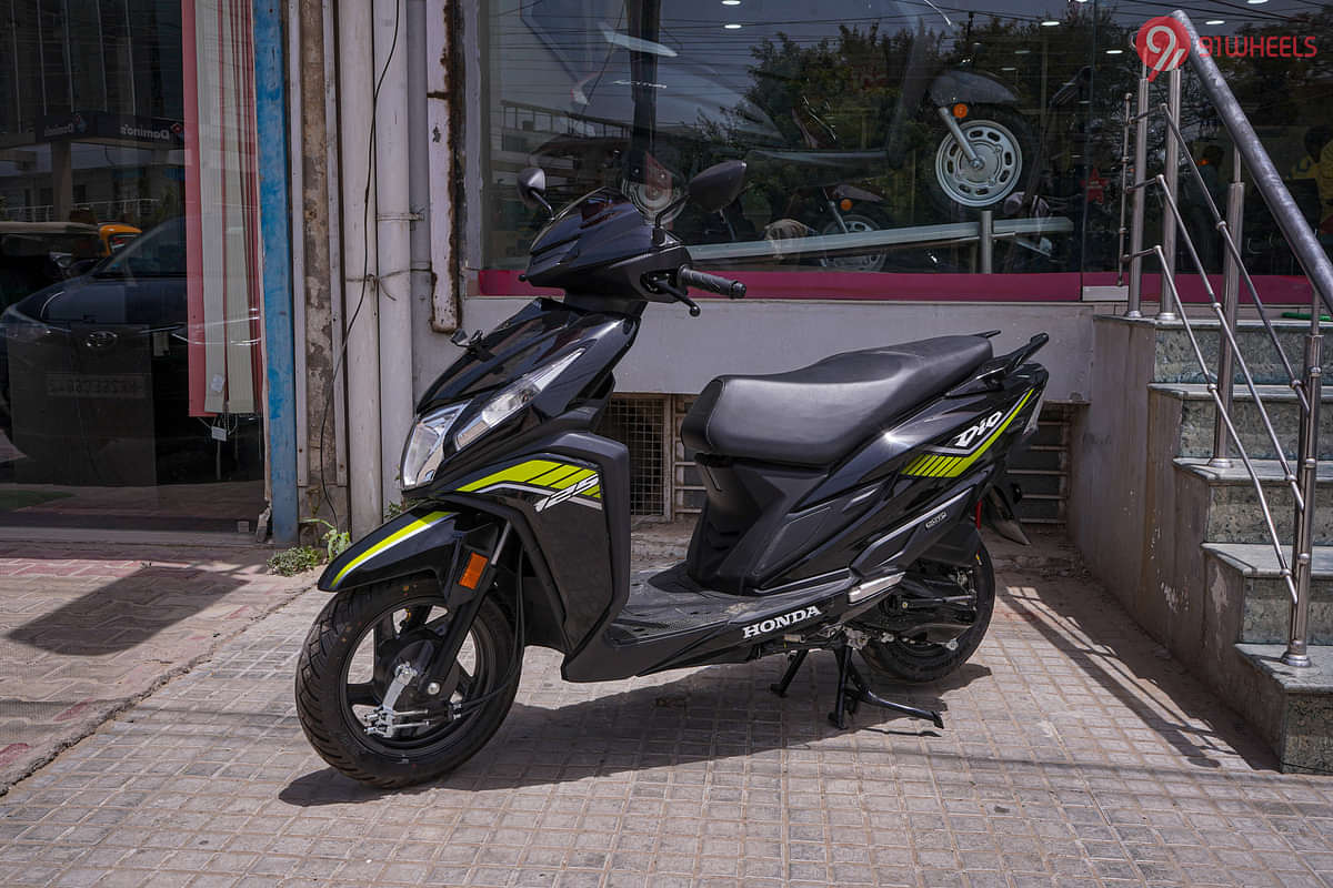 Honda Dio 125 Left Front Three Quarter