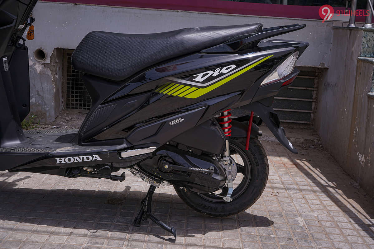 Honda Dio 125 Left Side Body Panel