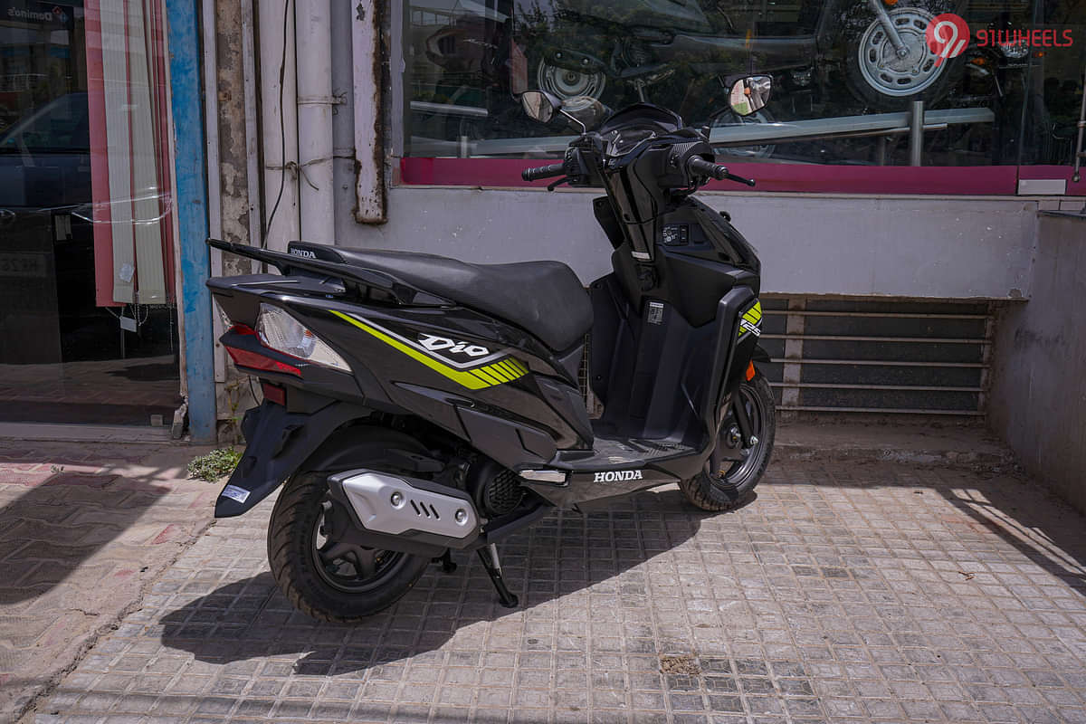 Honda Dio 125 Right Rear Three Quarter