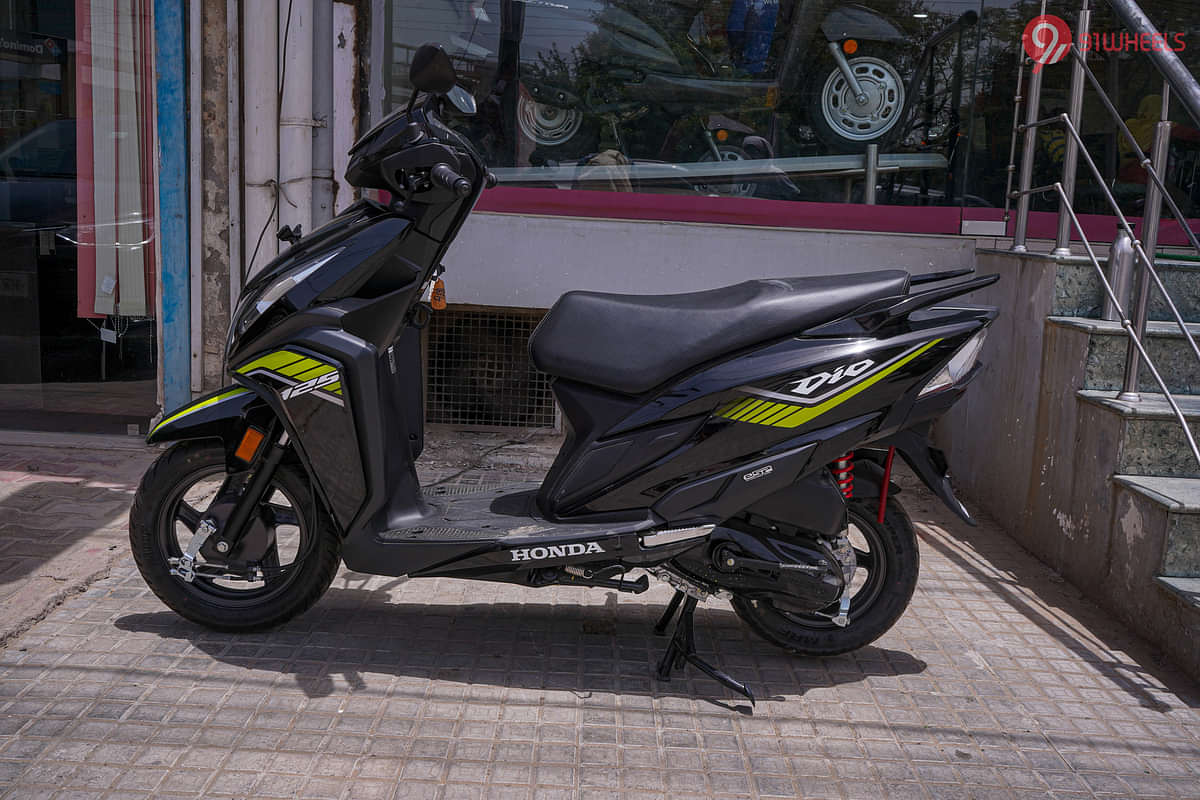 Honda Dio 125 Left Side View