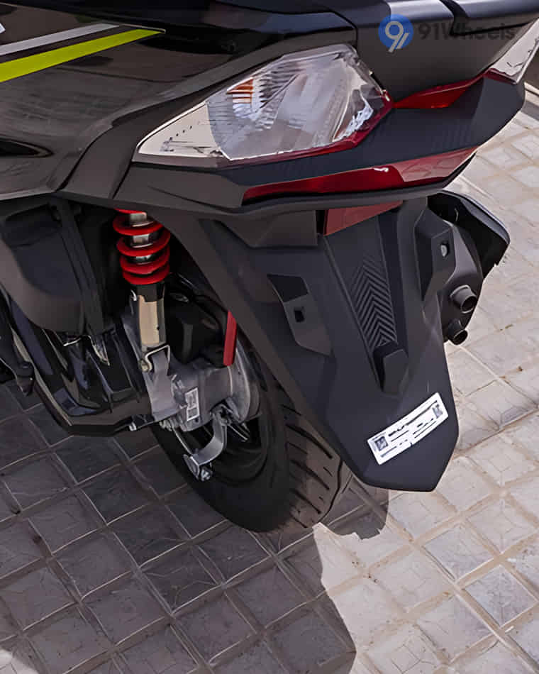 Engine & Exhaust - 3