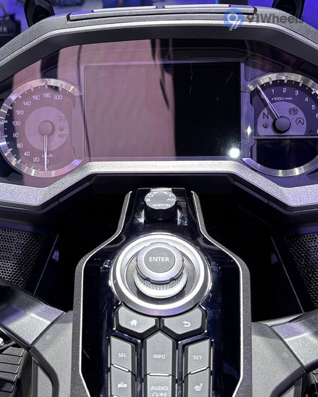 Gold Wing TFT / Instrument Cluster