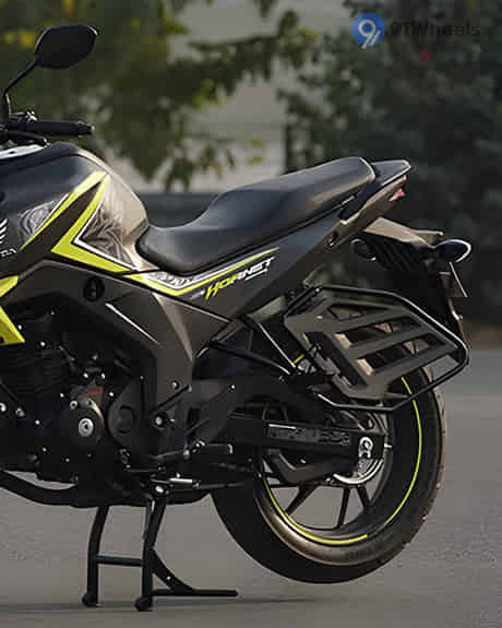 Hornet 160R 2015-2020 Saree Guard