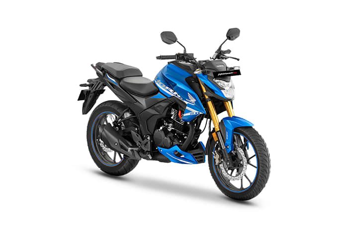Honda Hornet 2.0 Right Front Three Quarter