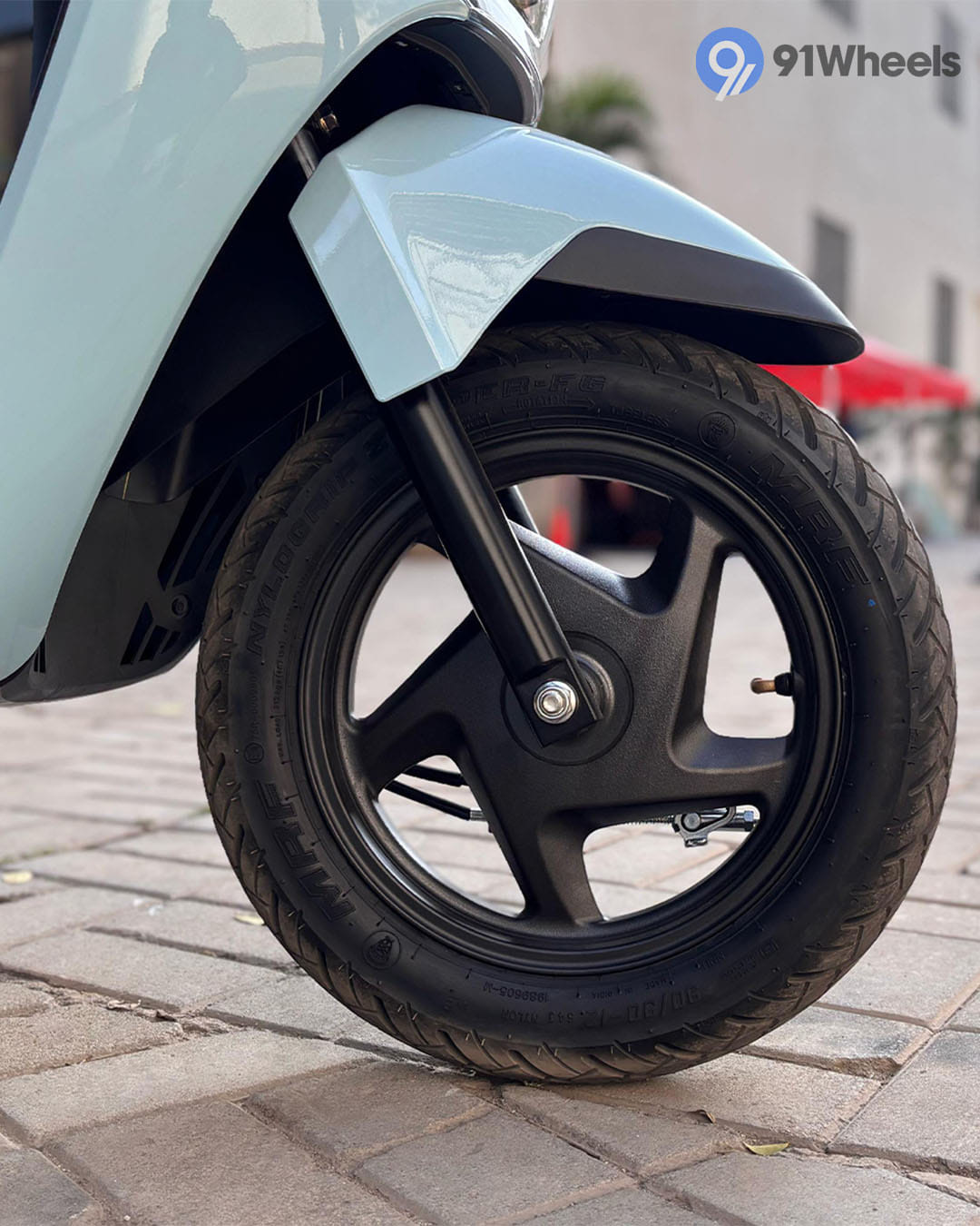 Front Body & Wheels - 1