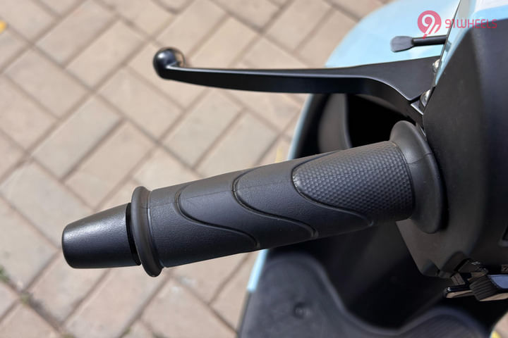 Honda QC 1 Left Side Handelbar Grip