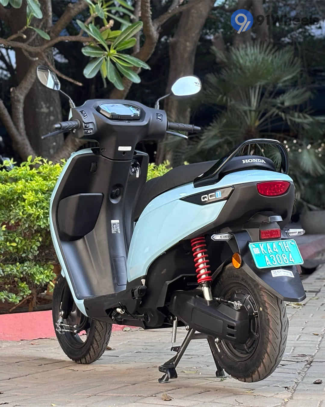 Left Rear Three Quarter