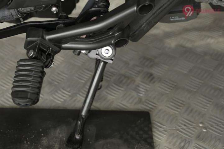 Honda Rebel 500 Side stand