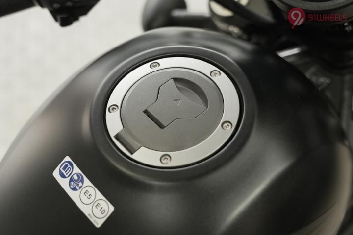 Honda Rebel 500 Closed Fuel Lid