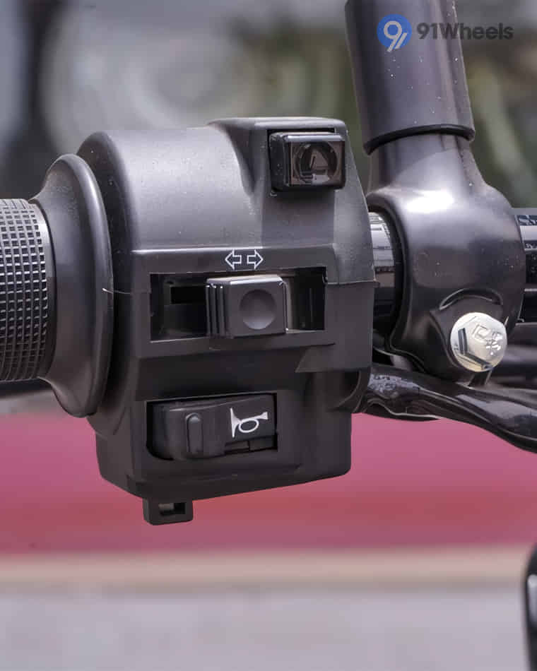 Handlebar & Console Area - 1