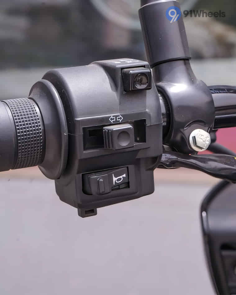 Handlebar & Console Area - 7