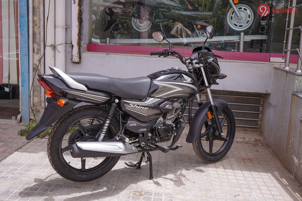 Honda Shine 100 Right Rear Three Quarter