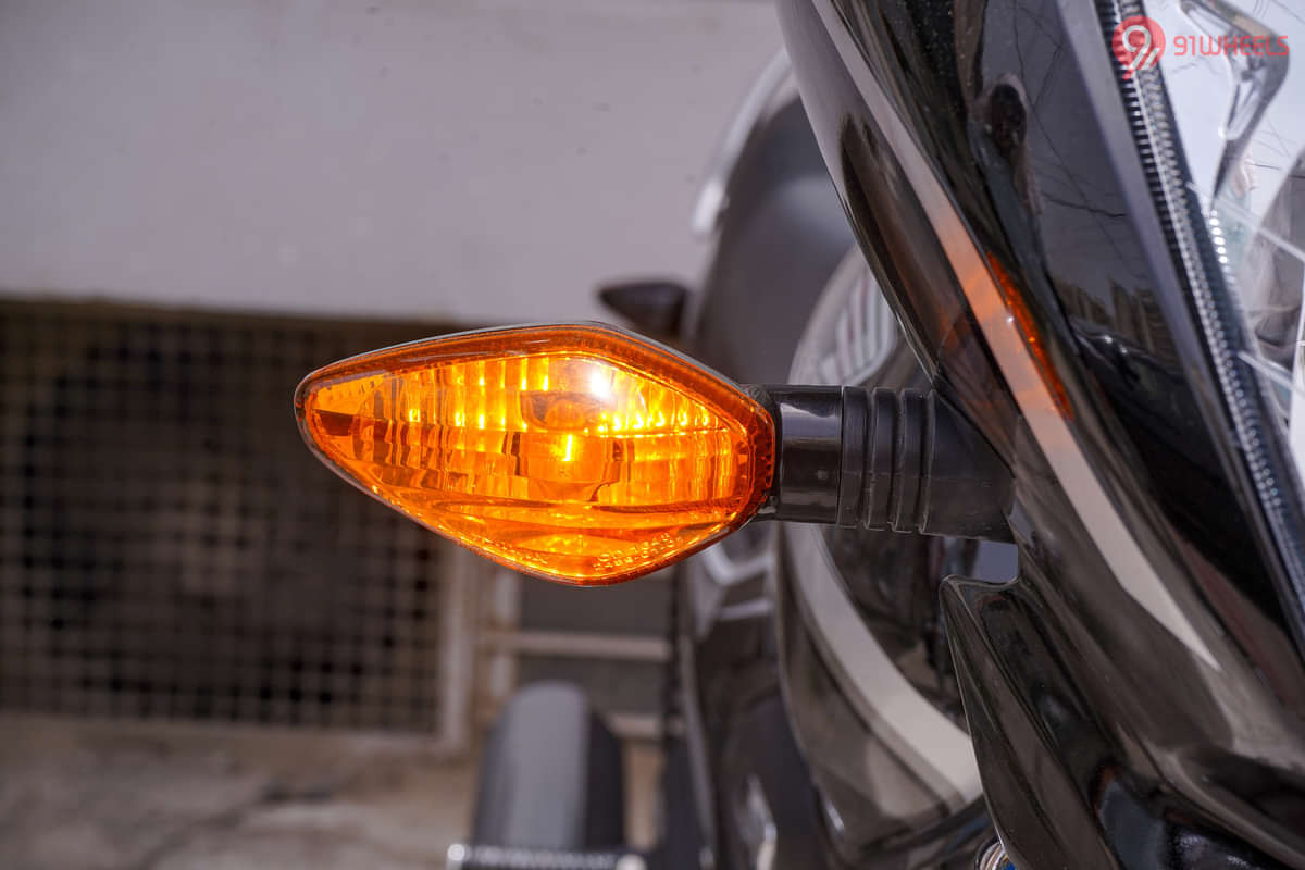 Honda Shine 100 Front Turn Indicators