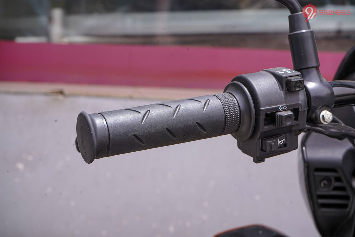 Honda Shine 100 Left Side Handelbar Grip