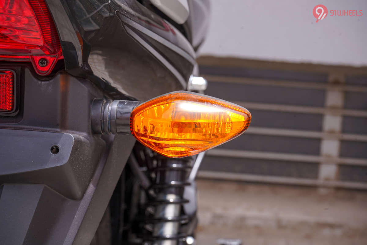 Honda Shine 100 Rear Turn Indicators