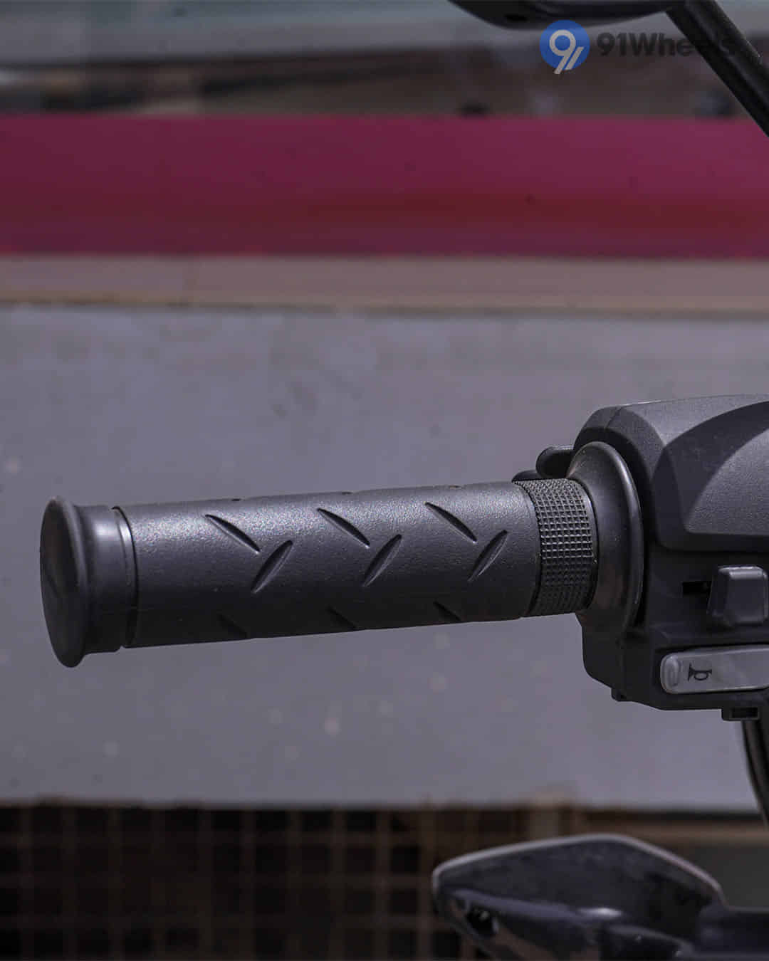 Left Side Handelbar Grip