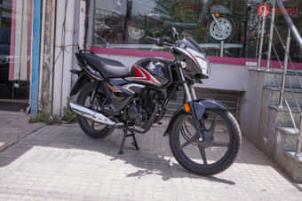 Honda  Shine Right Front Three Quarter Honda  Shine Right Front Three Quarter