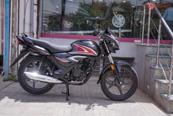 Honda  Shine Right Side View Honda  Shine Right Side View