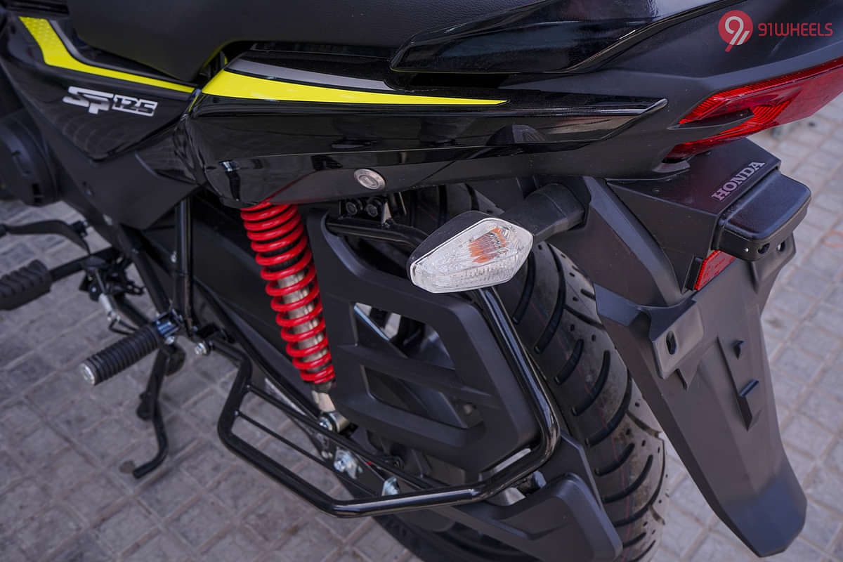 Honda SP 125 Saree Guard