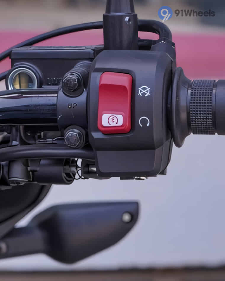 Handlebar & Console Area - 5