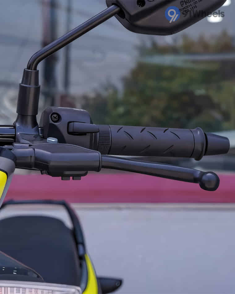 Handlebar & Console Area - 12