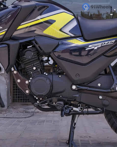 SP 125 Engine From Left