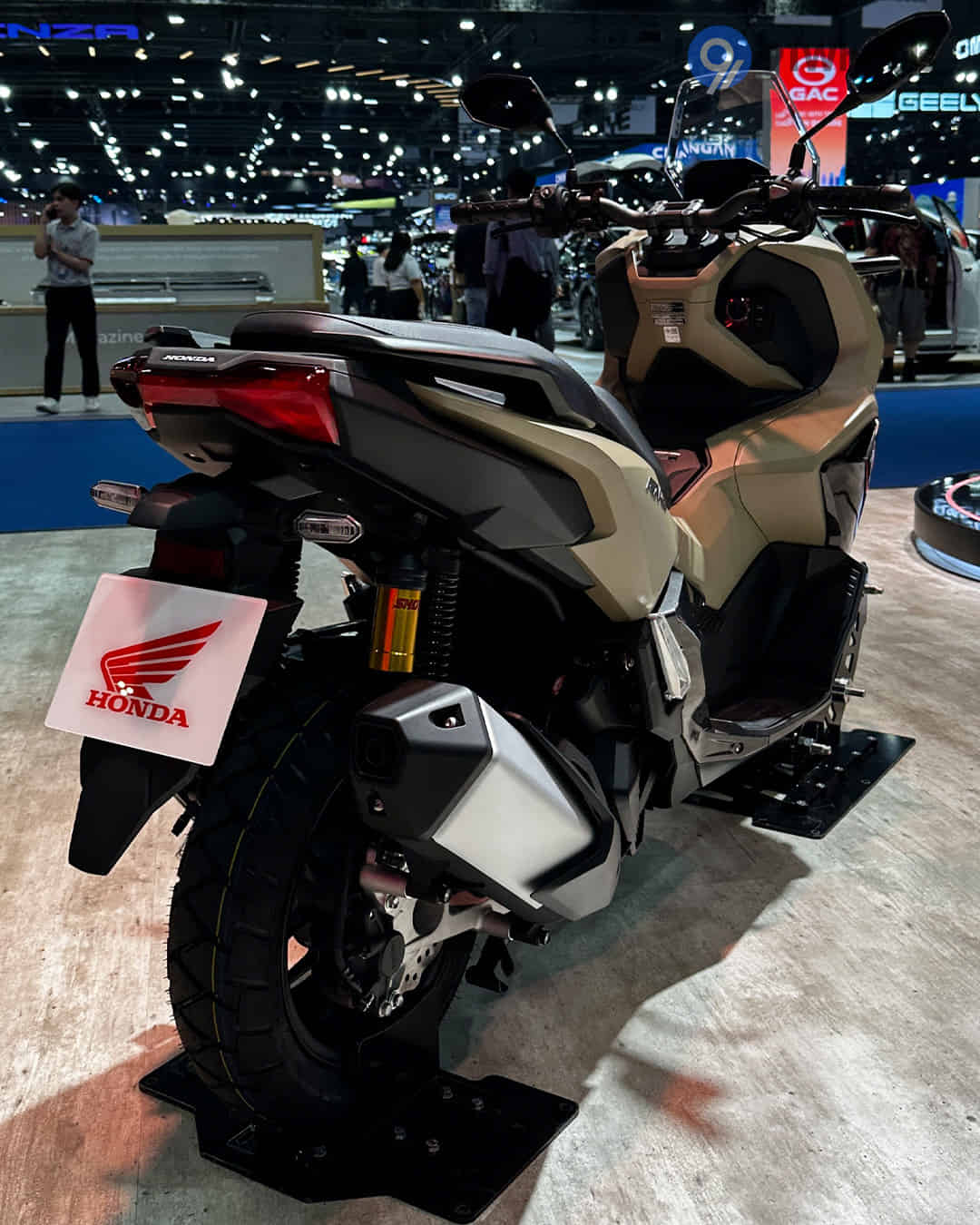 X-ADV 2025-2026 5 X-ADV 2025-2026 5