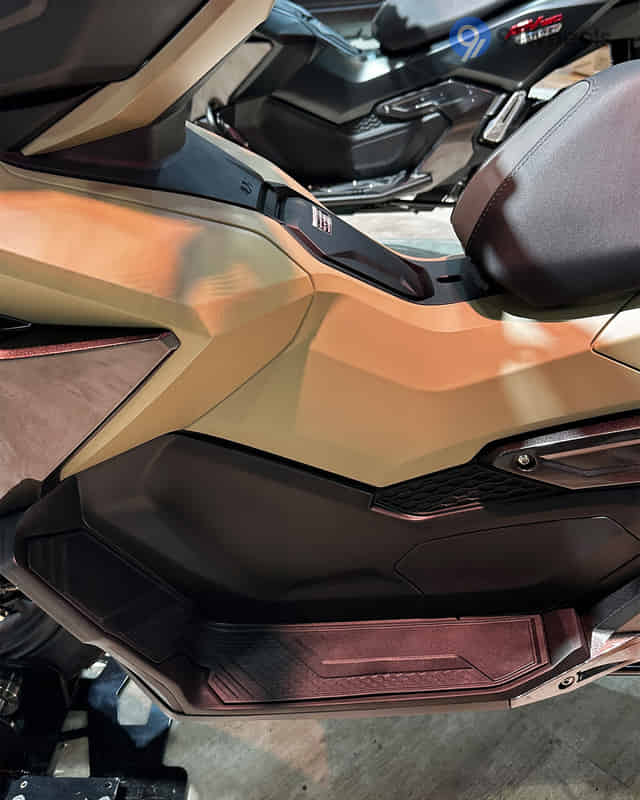 X-ADV 2025-2026 Under Cover Panel