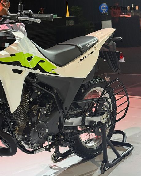 XR 300L Bike Seat