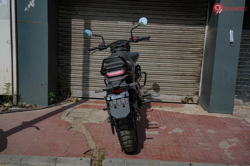 Husqvarna Svartpilen 401 Rear View Husqvarna Svartpilen 401 Rear View