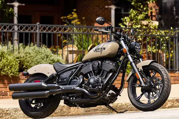 Indian Motorcycle Chief Dark Horse Right Front Three Quarter