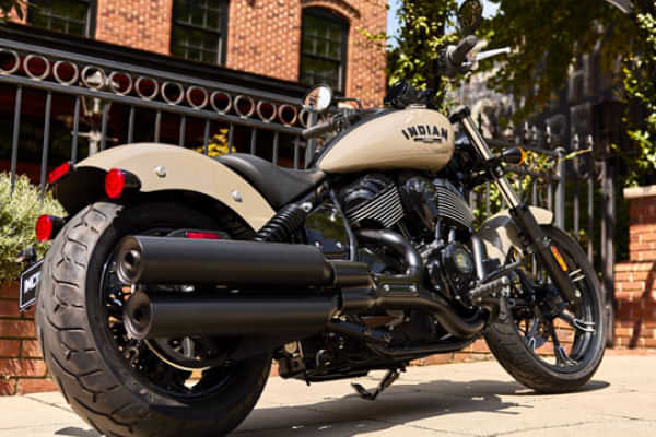 Indian Motorcycle Chief Dark Horse Right Rear Three Quarter