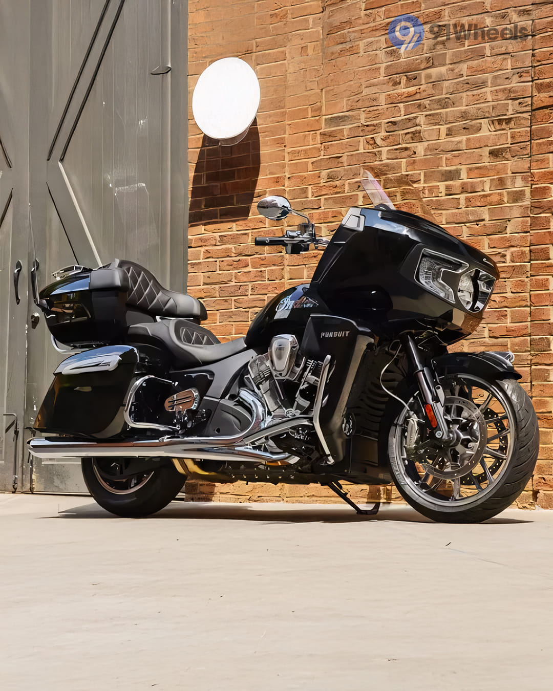 Indian Motorcycle Pursuit image