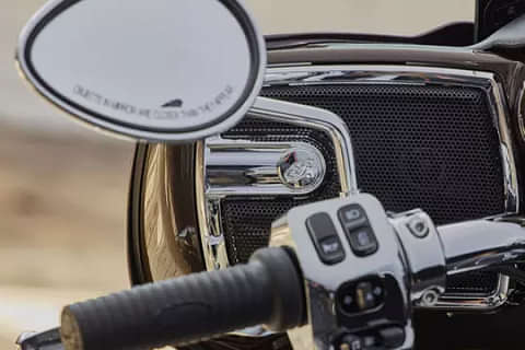 Indian Motorcycle Roadmaster Dark Horse Silver Quartz Smoke Rear View Mirror