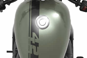 JAWA 42 2.1 Closed Fuel Lid JAWA 42 2.1 Closed Fuel Lid