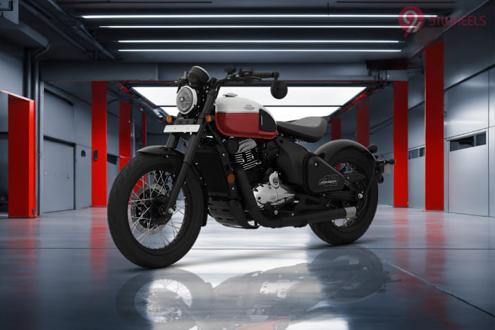 JAWA 42 Bobber Left Front Three Quarter