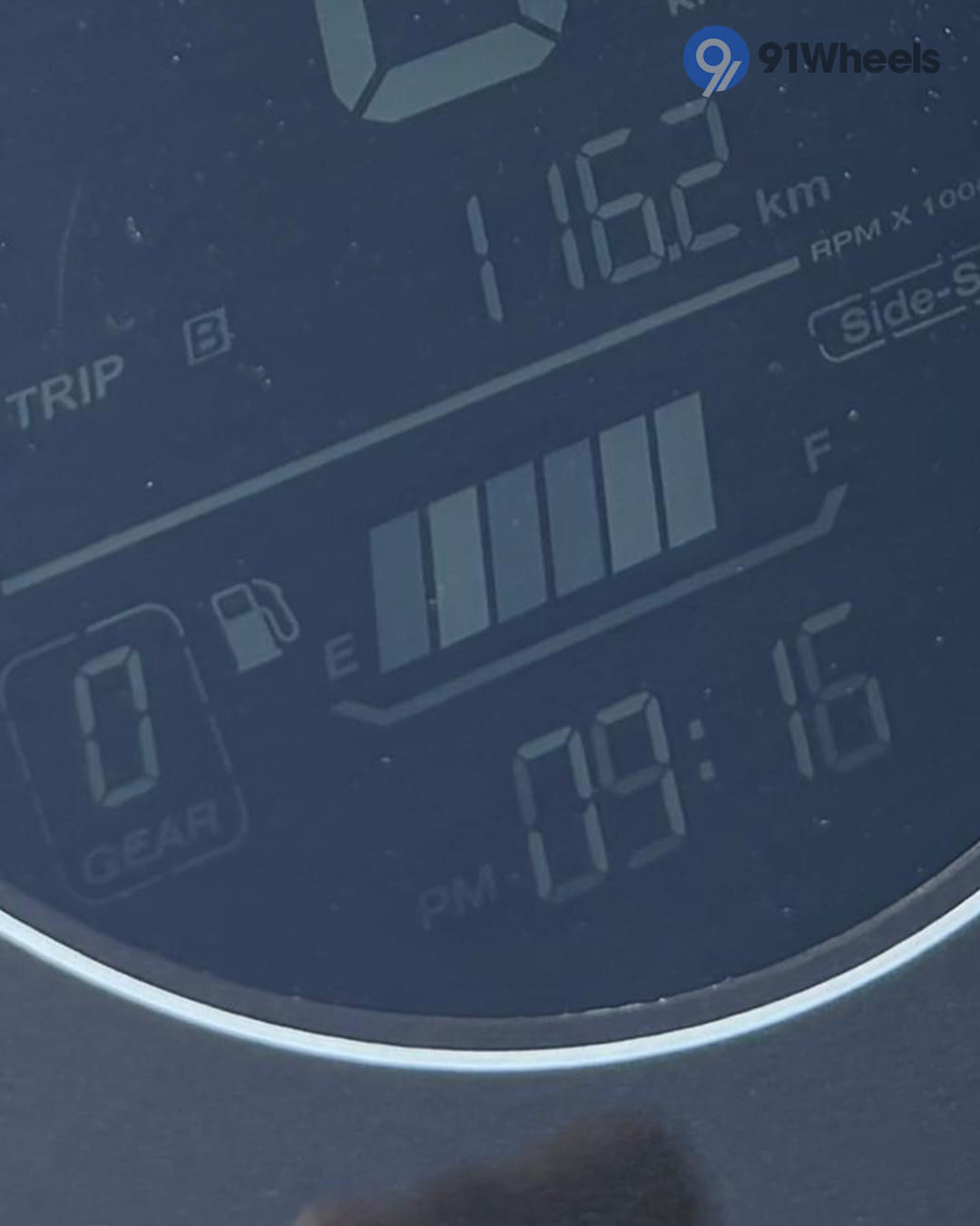 Handlebar & Console Area - 9 Handlebar & Console Area - 9